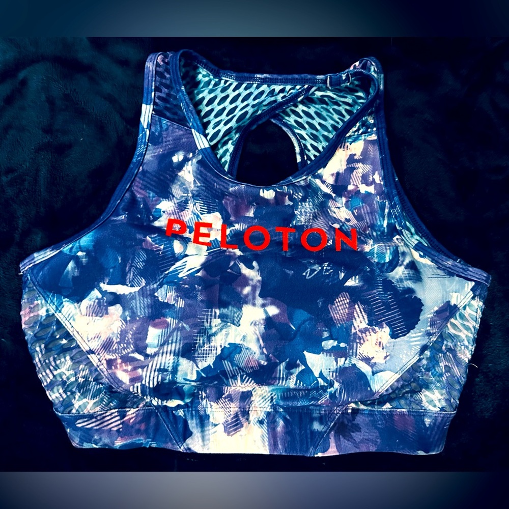 Size medium printed peloton sports bra